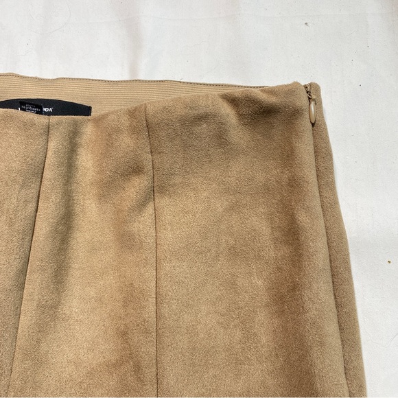 Vero Moda Velvet Tan Coloured High Wasted Pants Skinny Leg Size Medium - Picture 4 of 8